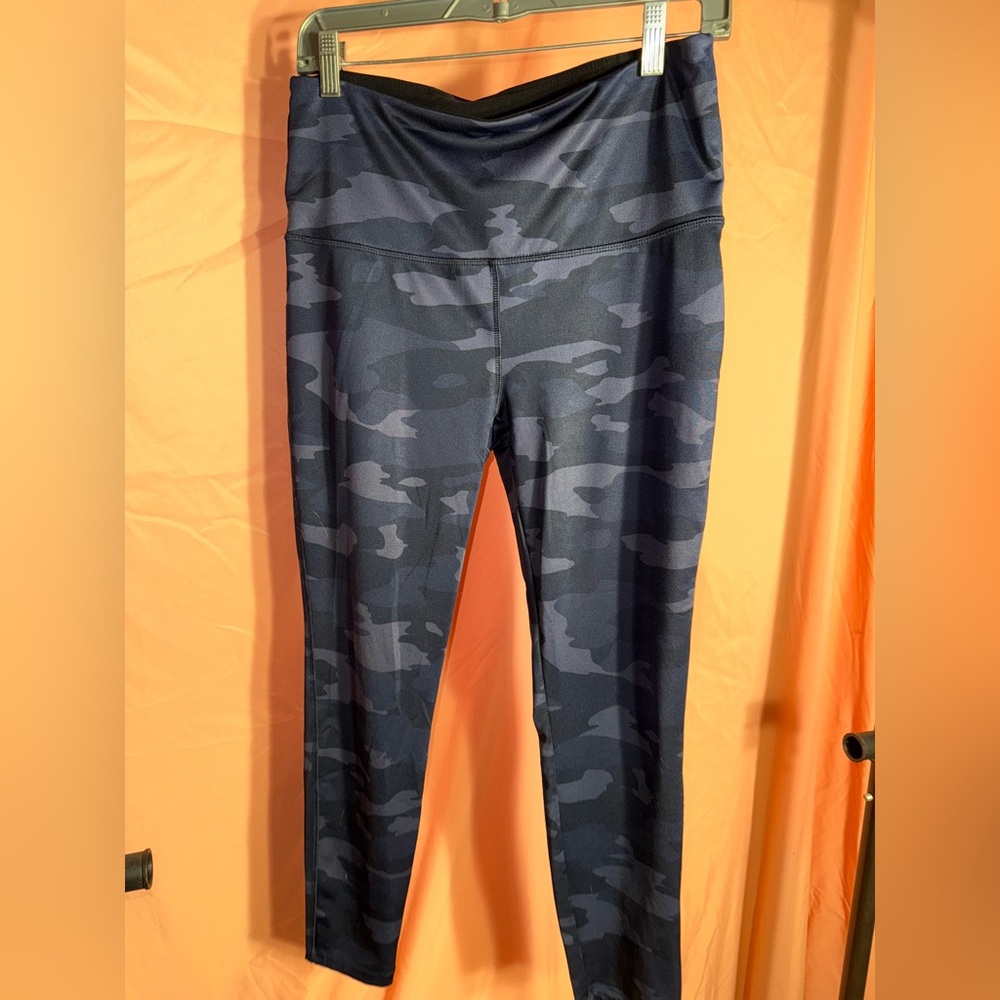 Vogo Athletica leggings size L